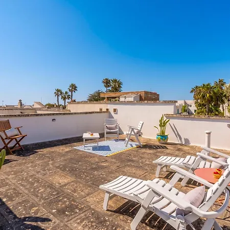 Corte Del Sud Terrace And Sea In Baia *