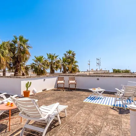 Corte Del Sud Terrace And Sea In Baia *